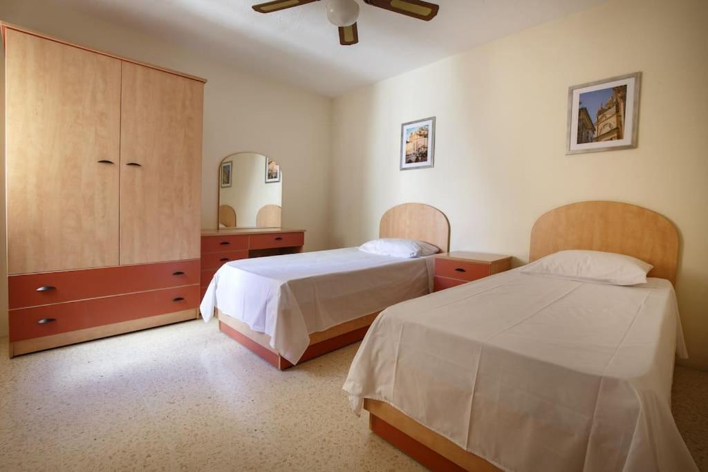 3 Bedrm Apt Seaview Balluta Bay Sliema Ngoại thất bức ảnh