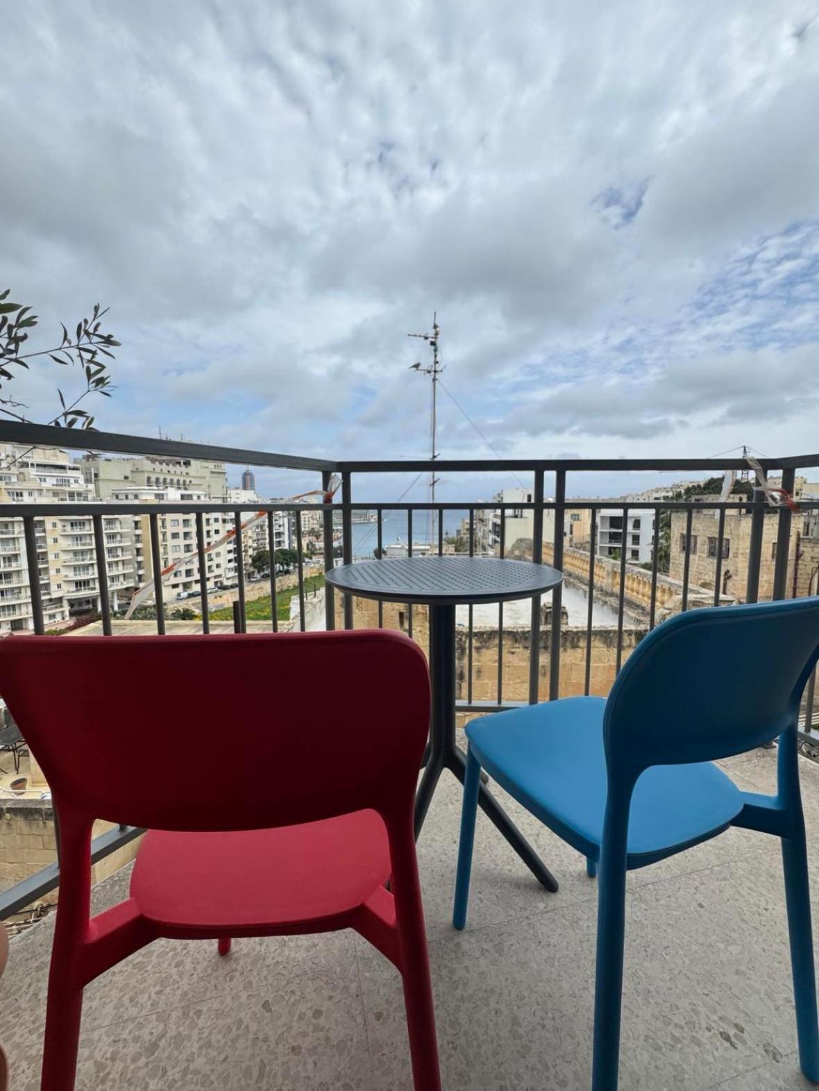 3 Bedrm Apt Seaview Balluta Bay Sliema Ngoại thất bức ảnh
